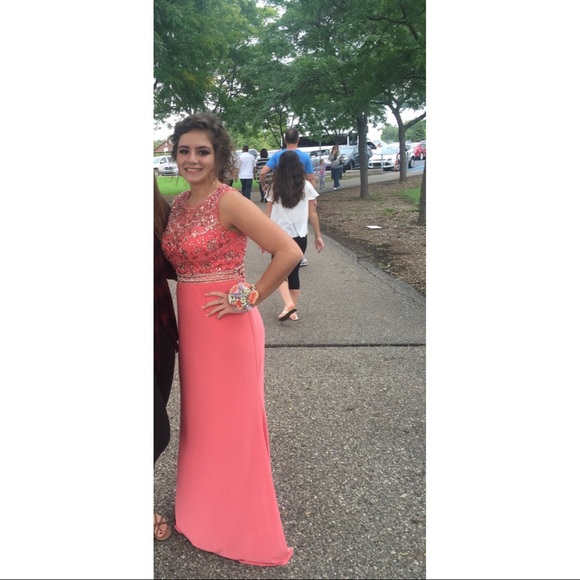 Dresses & Skirts - Homecoming dress! Only worn once